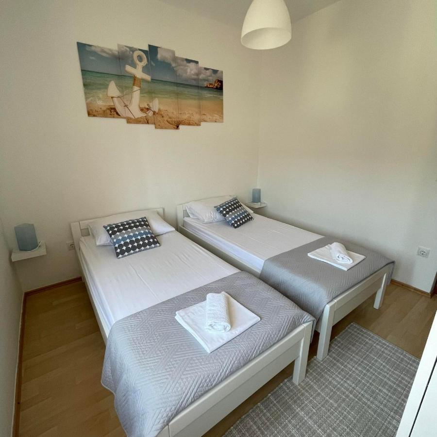 Apartman Emilija Vinišće Kültér fotó