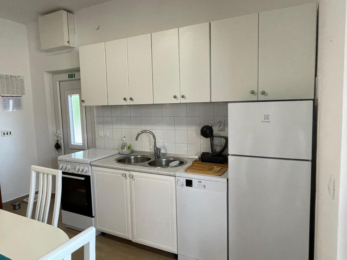 Apartman Emilija Vinišće Kültér fotó