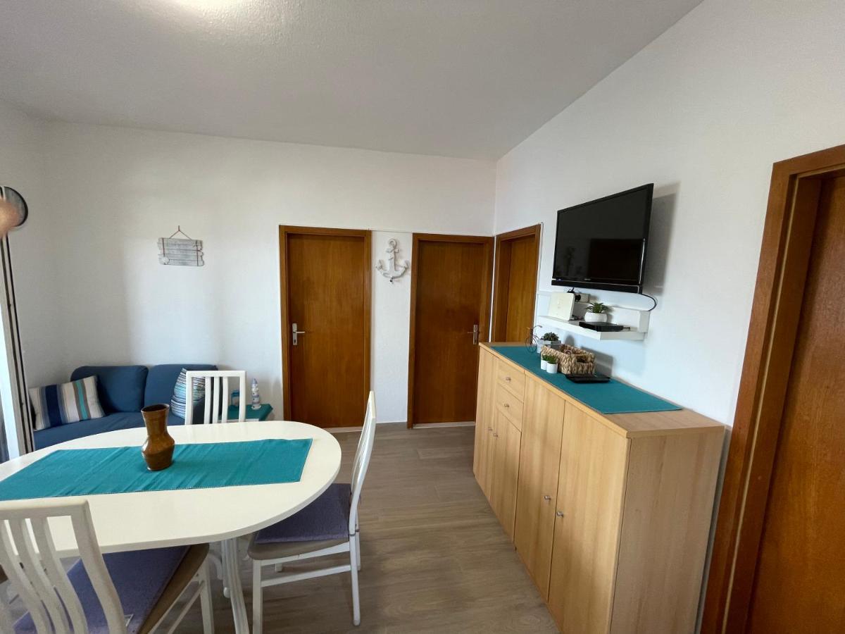Apartman Emilija Vinišće Kültér fotó