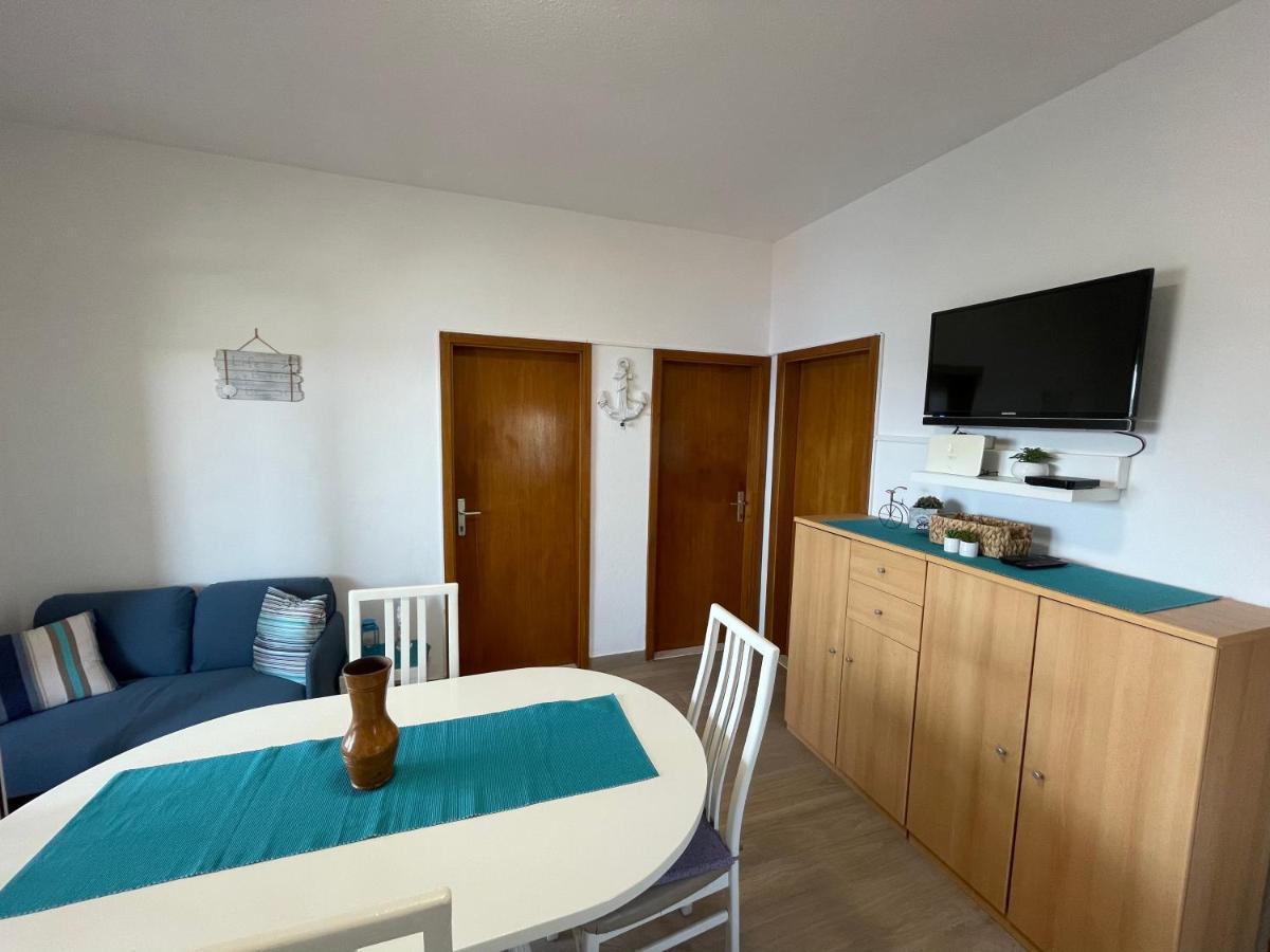 Apartman Emilija Vinišće Kültér fotó