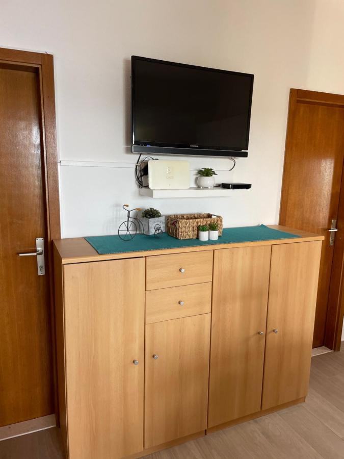 Apartman Emilija Vinišće Kültér fotó